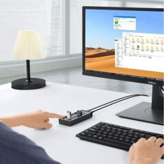 UGREEN 30778 7 Port 5Gbps (USB 3.0 Bağlantı Noktasında) Aktarım Hızı Hub Çoklayıcı ve Şarj İstasyonu