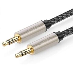 UGREEN 40778 AV125 3.5mm Erkek to 3.5mm Erkek Hi-Fi Stereo Aux Ses Kablo Gümüş Kaplama Bakır Gövde Siyah Pamuklu File 0.5metre