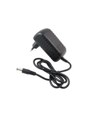 8115 POWERMASTER PM-8115 2 Volt 1.5 Amper 5.5*2.5 Uçlu Plastik Kasa Priz Tipi Adaptör